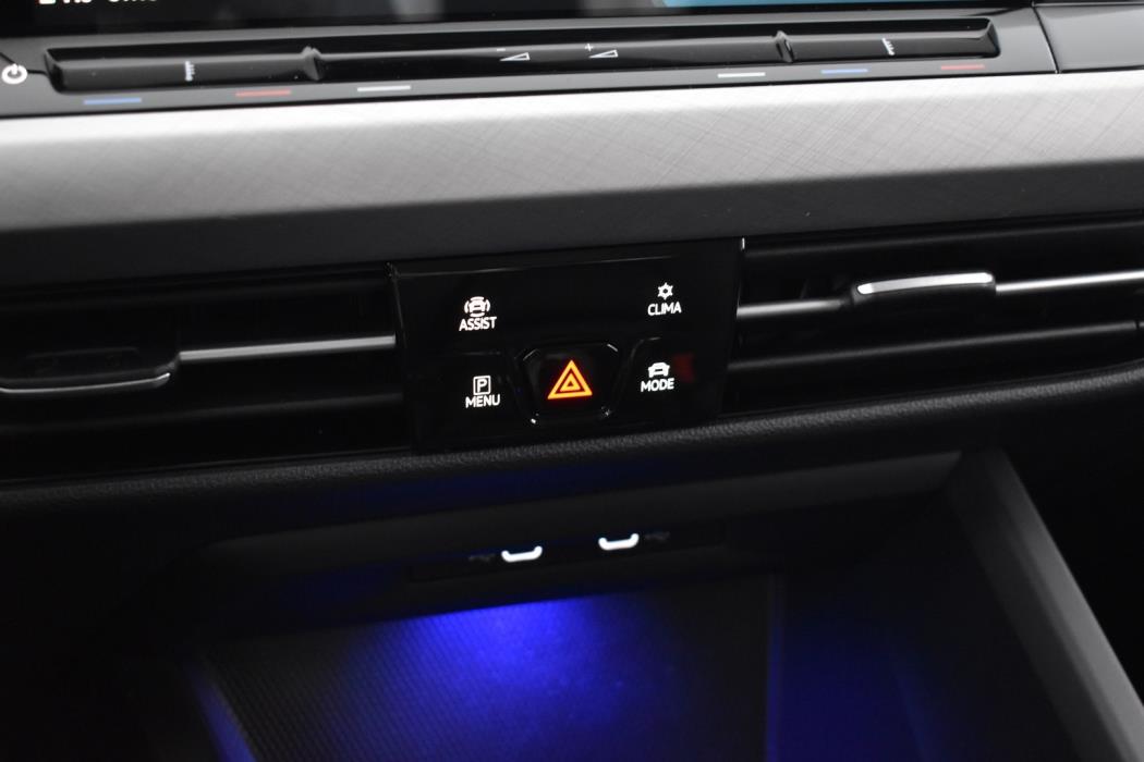 VOLKSWAGEN Golf 2021