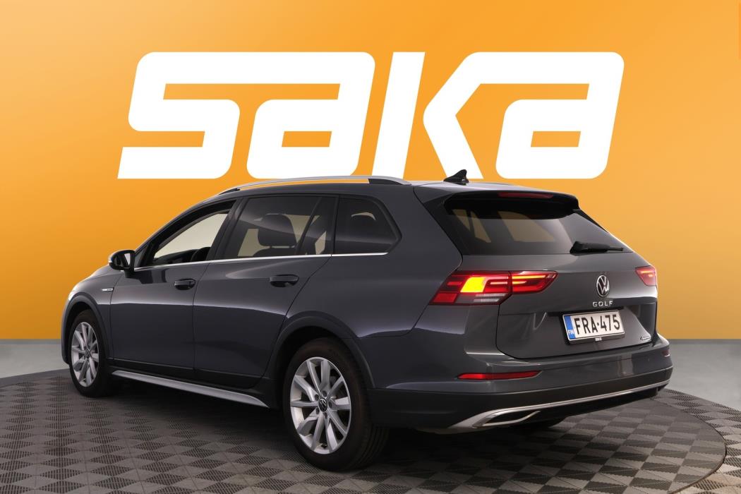 VOLKSWAGEN Golf 2021