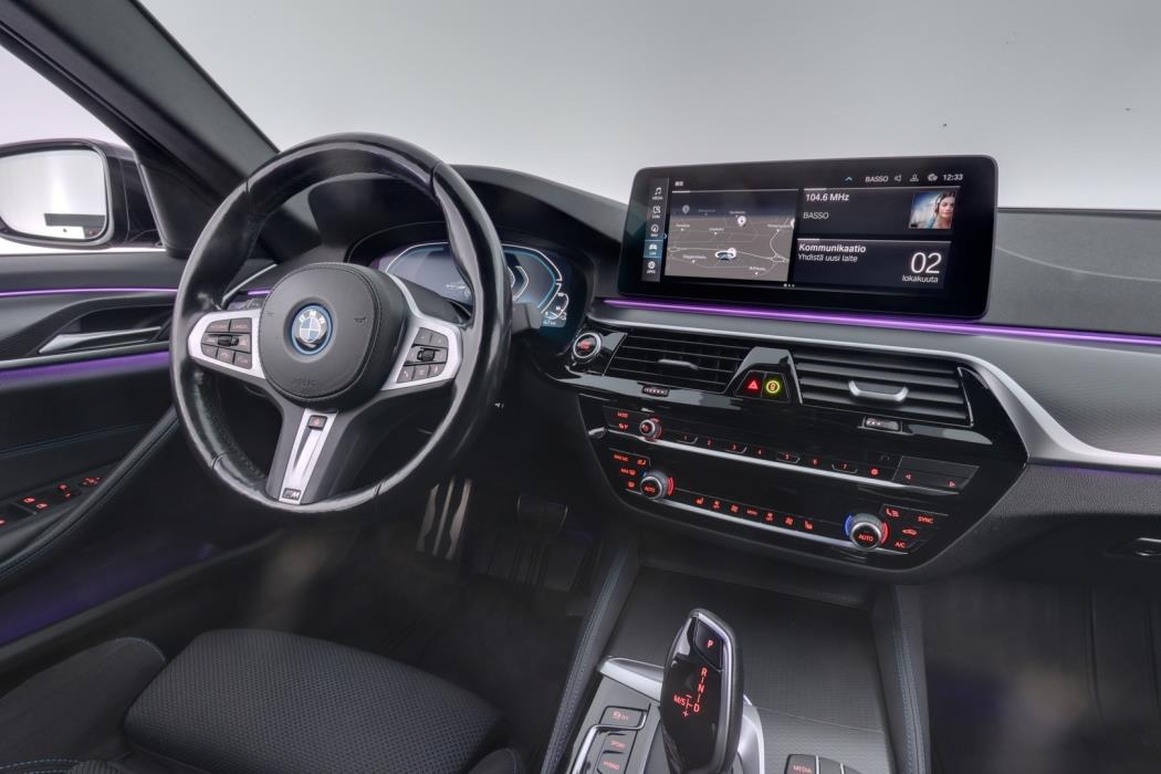 BMW 545 2022