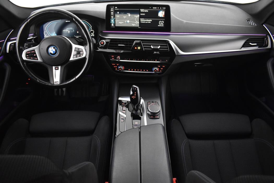 BMW 545 2022