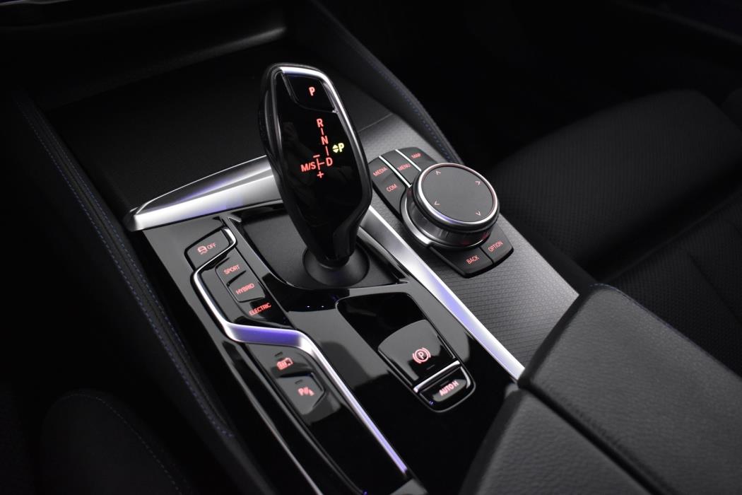 BMW 545 2022