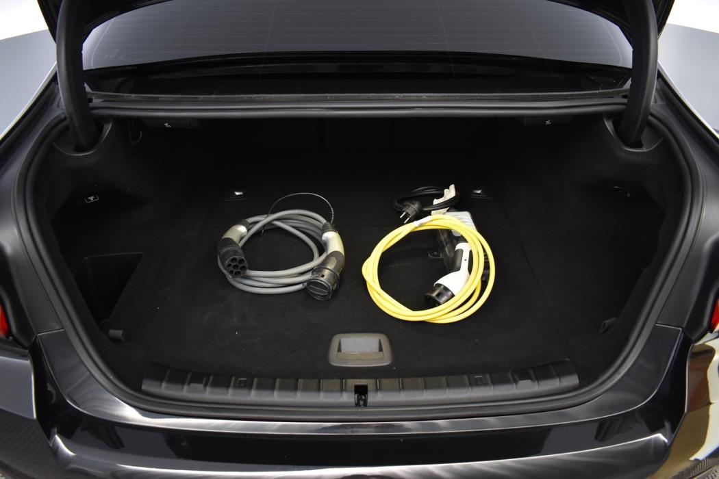 BMW 545 2022