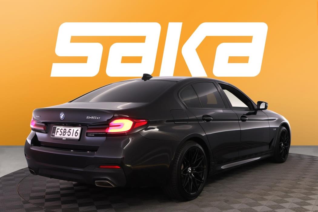 BMW 545 2022