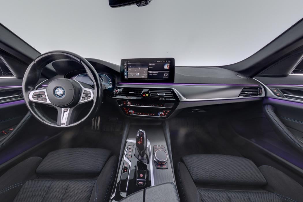 BMW 545 2022