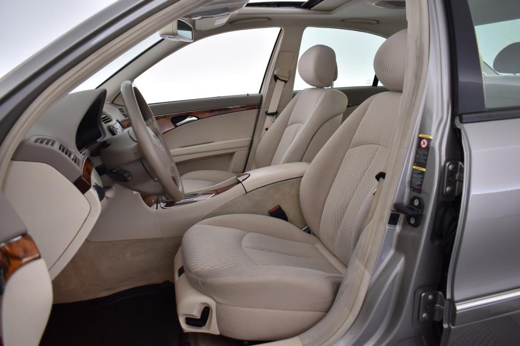 MERCEDES-BENZ E 2006