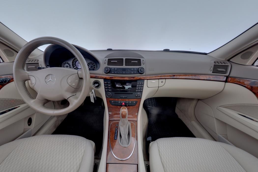 MERCEDES-BENZ E 2006
