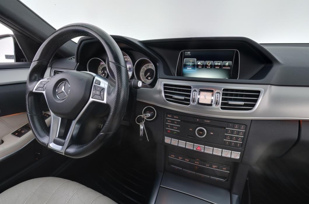 MERCEDES-BENZ E 2015