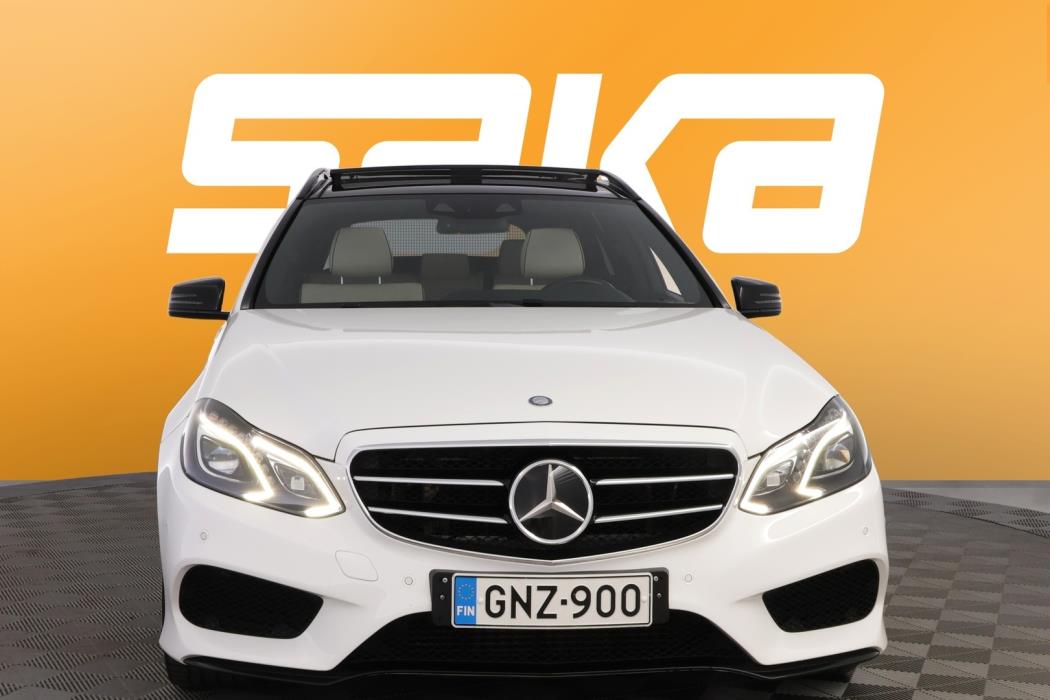 MERCEDES-BENZ E 2015