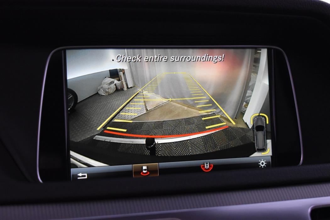 MERCEDES-BENZ E 2015