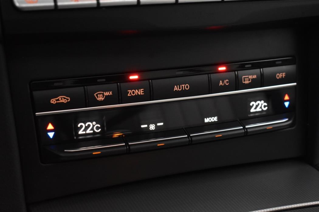 MERCEDES-BENZ E 2015