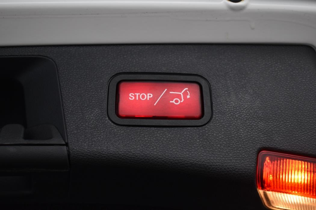 MERCEDES-BENZ E 2015