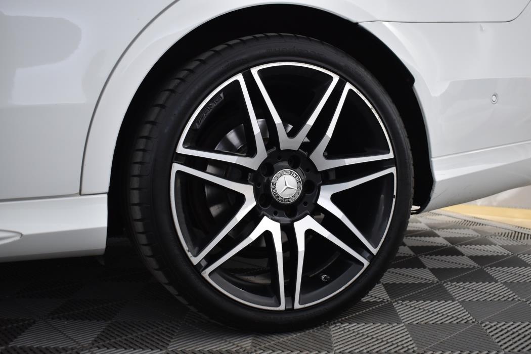 MERCEDES-BENZ E 2015