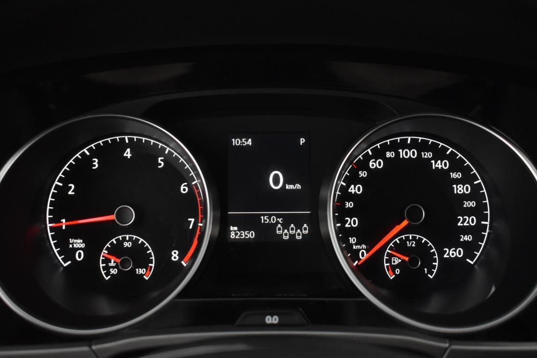 VOLKSWAGEN Touran 2020