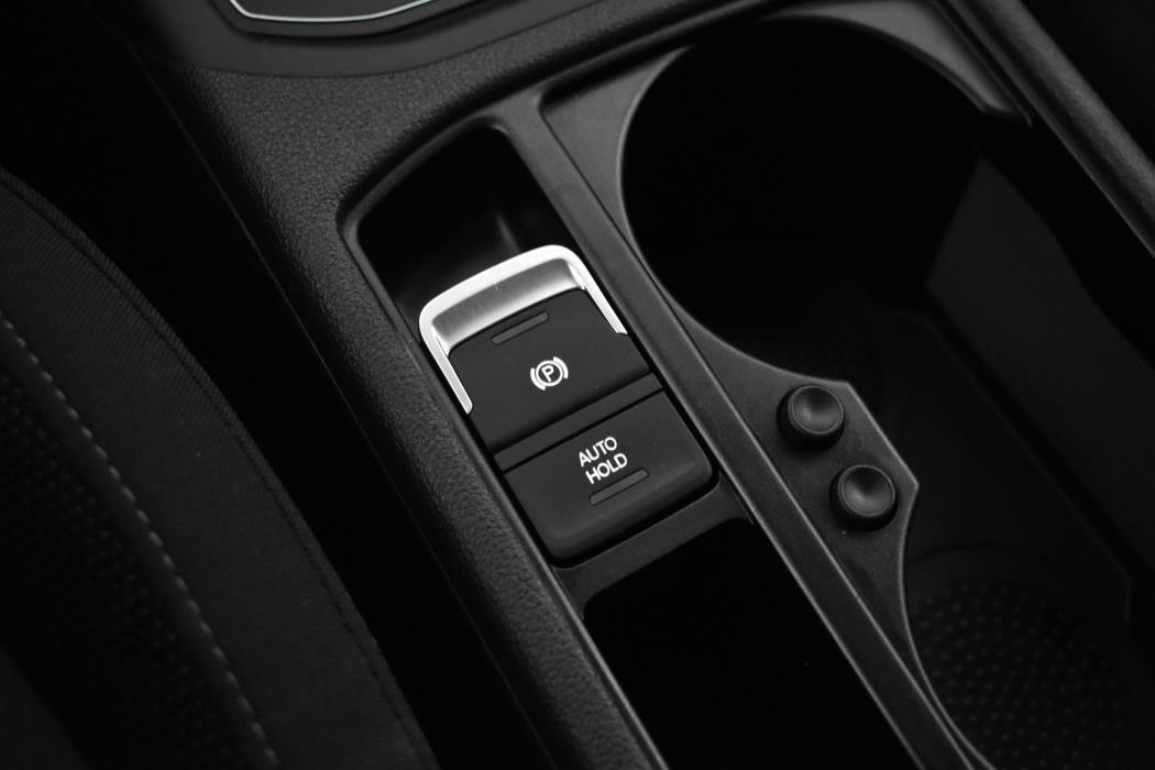 VOLKSWAGEN Touran 2020