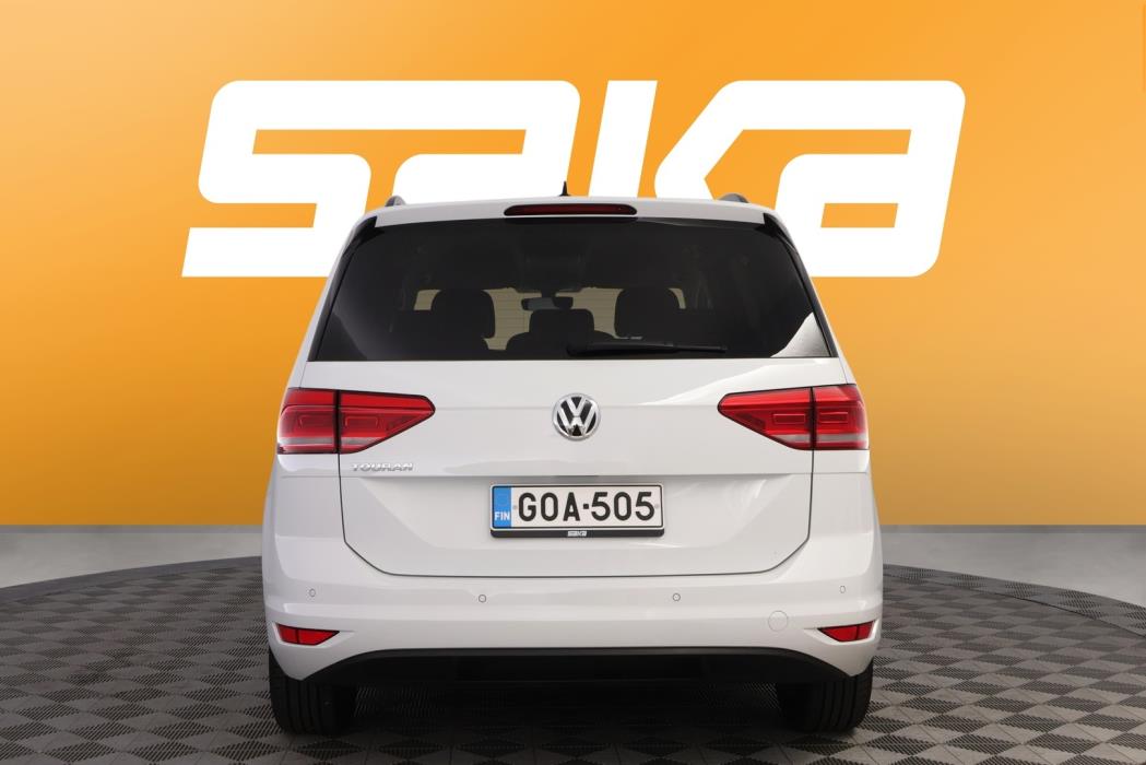 VOLKSWAGEN Touran 2020