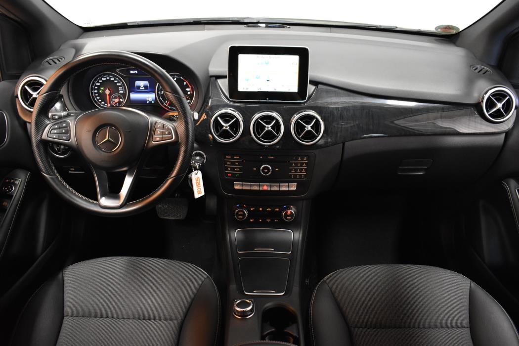 MERCEDES-BENZ B 2015