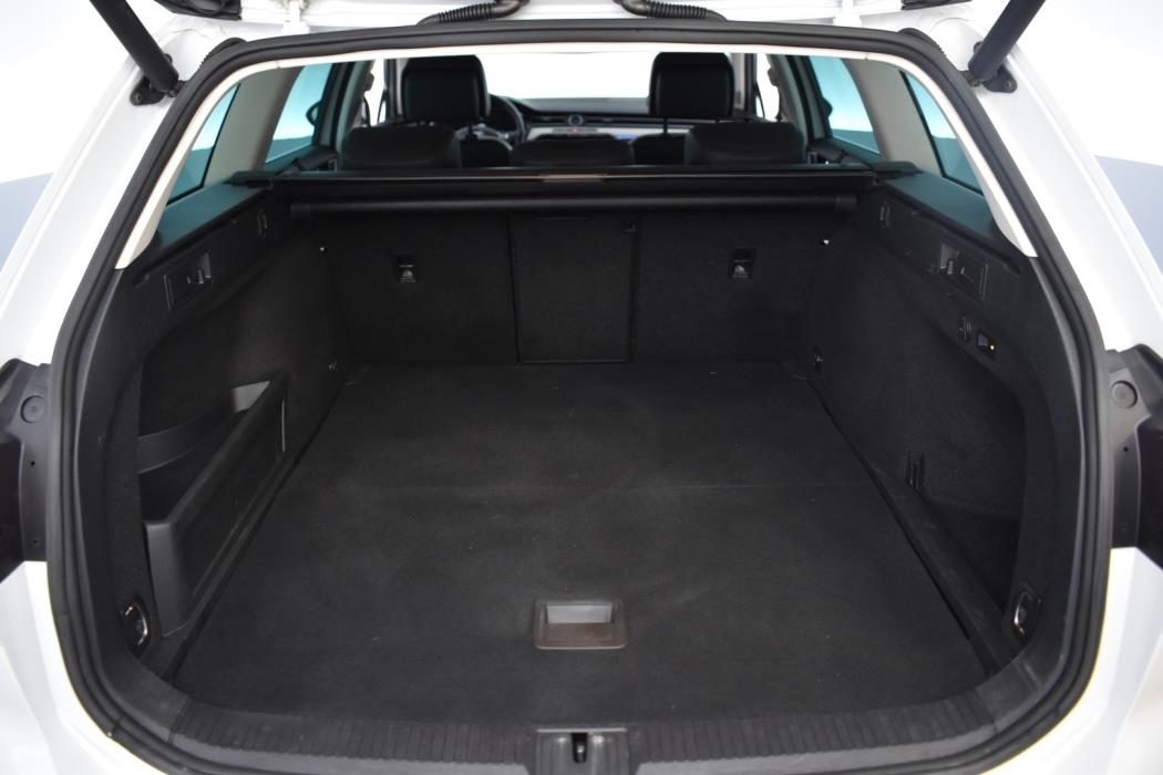 VOLKSWAGEN Passat 2018