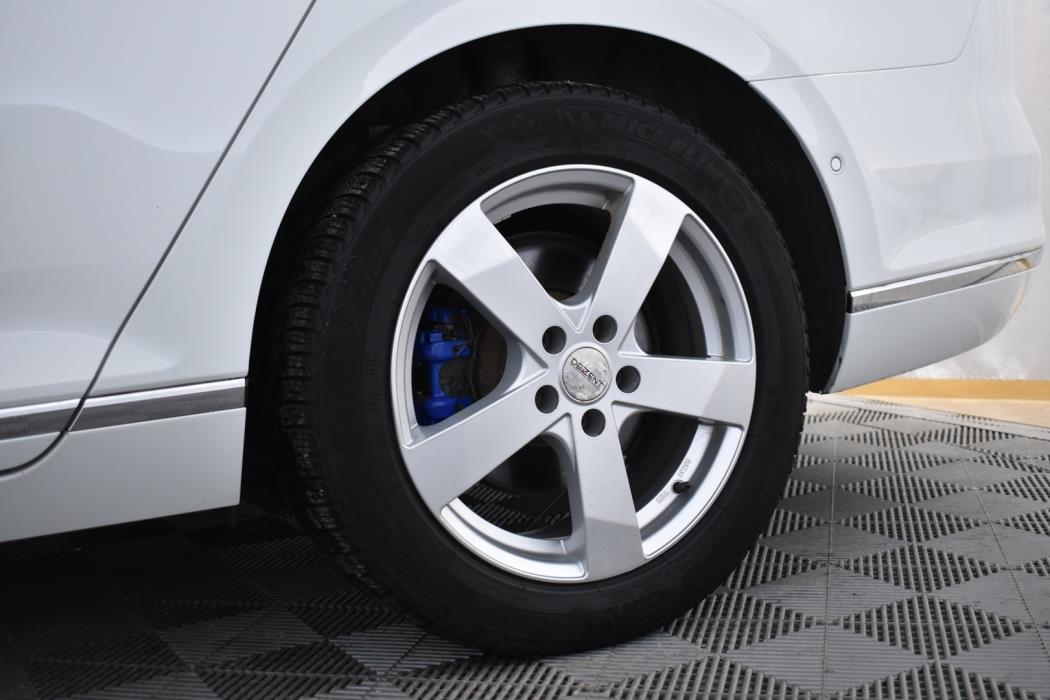 VOLKSWAGEN Passat 2018