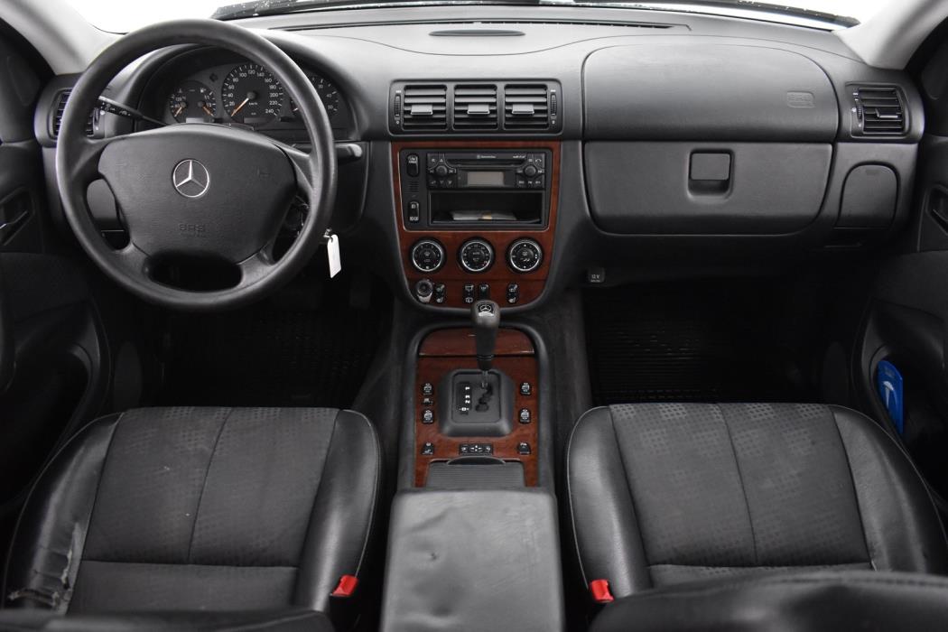 MERCEDES-BENZ ML 2004