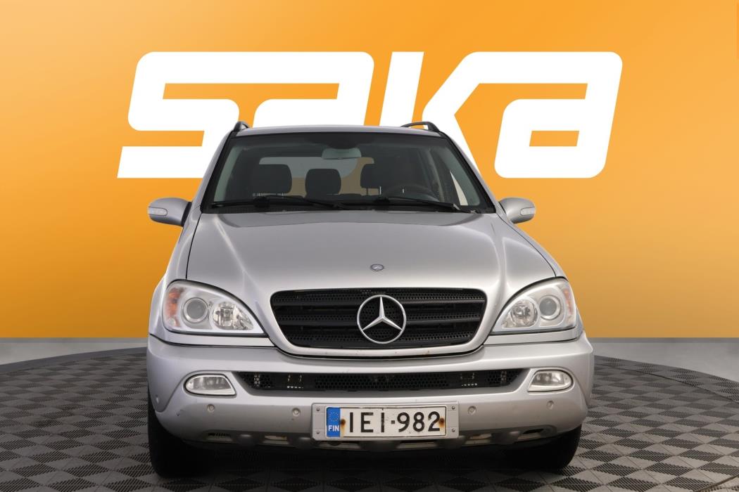 MERCEDES-BENZ ML 2004
