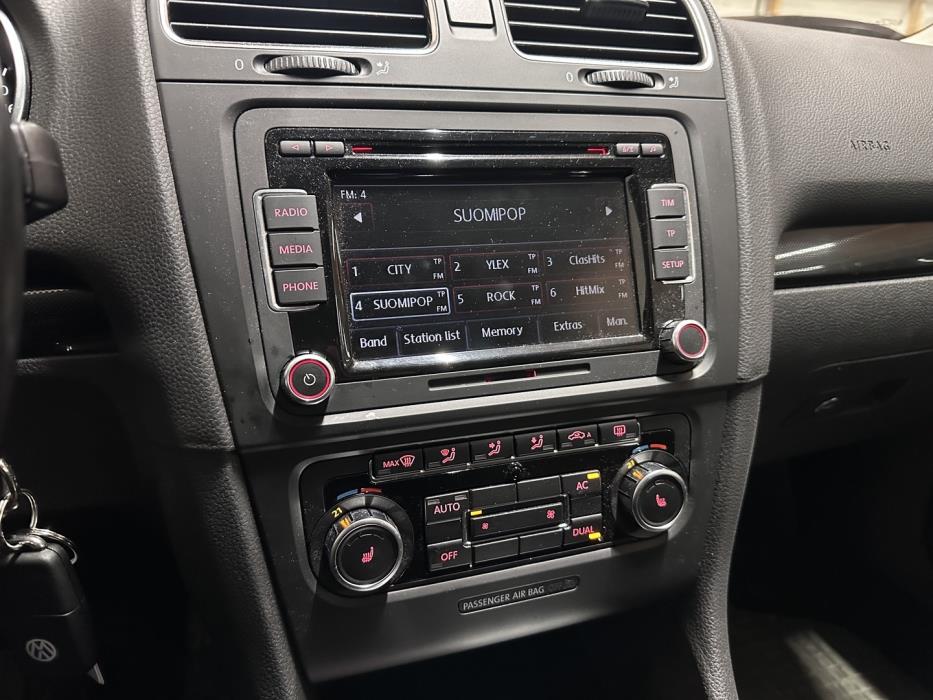 VOLKSWAGEN Golf 2009