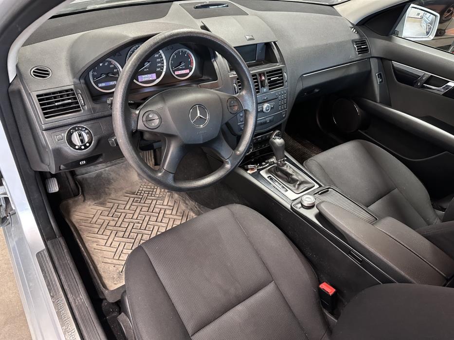 MERCEDES-BENZ C 2009