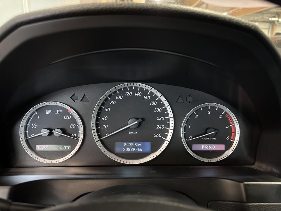 MERCEDES-BENZ C 2009