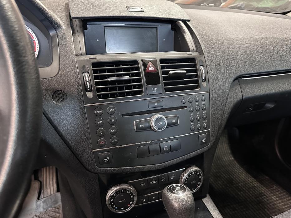 MERCEDES-BENZ C 2009