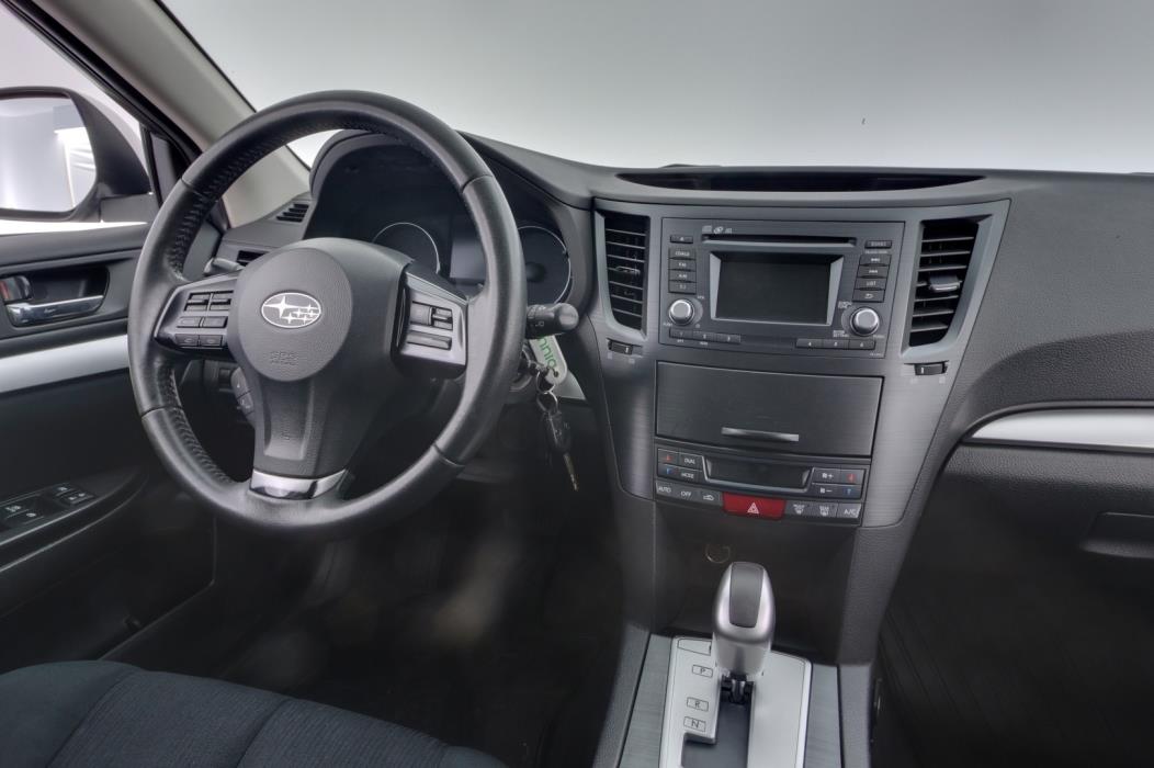 SUBARU Legacy 2013