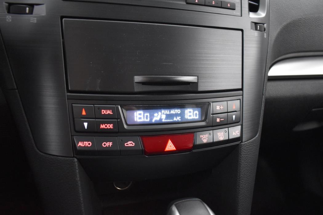 SUBARU Legacy 2013