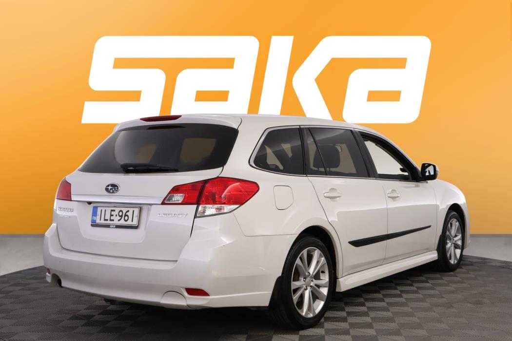 SUBARU Legacy 2013