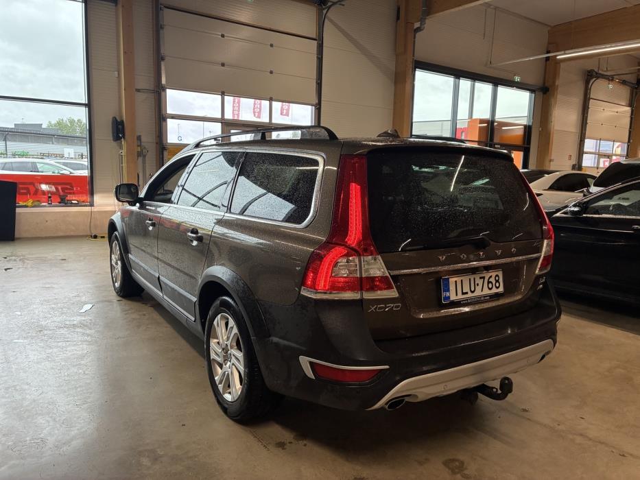 VOLVO XC70 2015