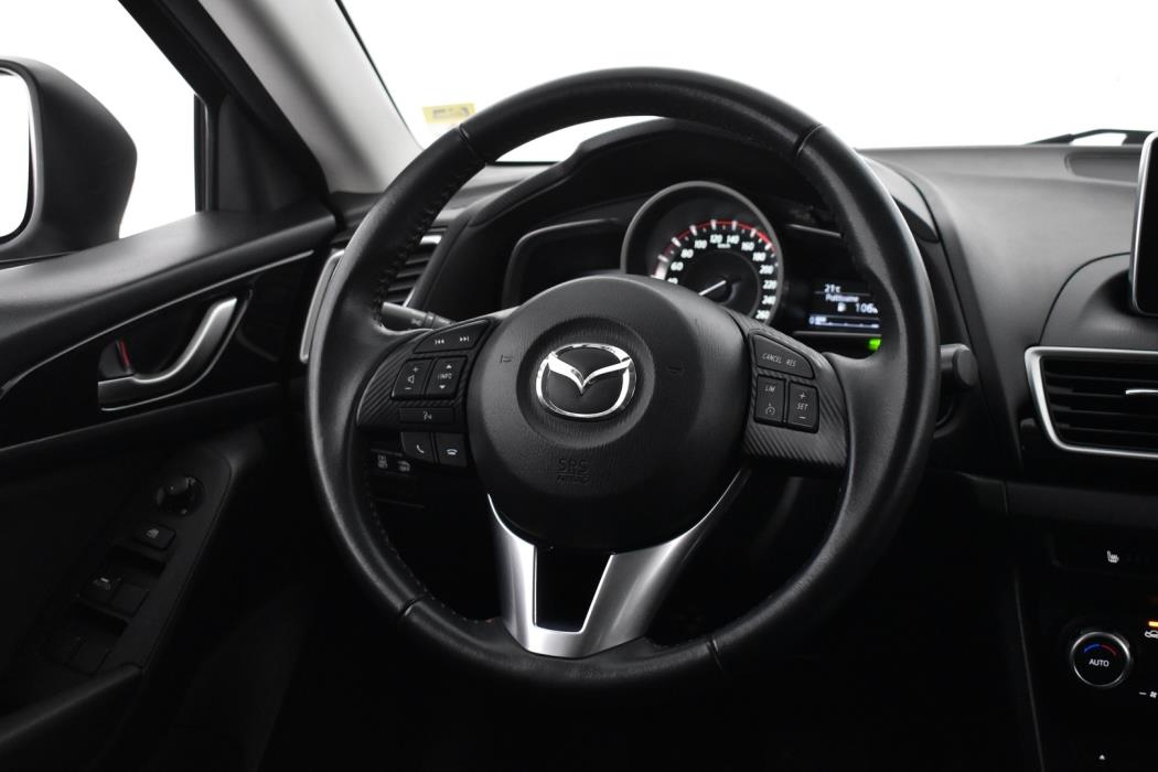 MAZDA 3 2017