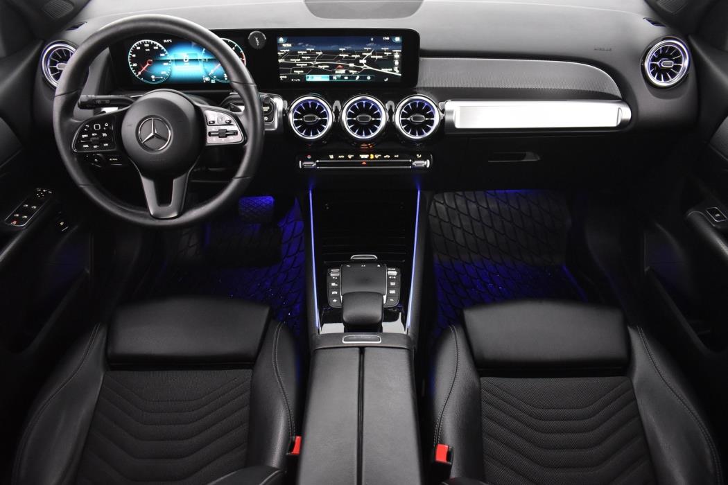 MERCEDES-BENZ GLB 2021