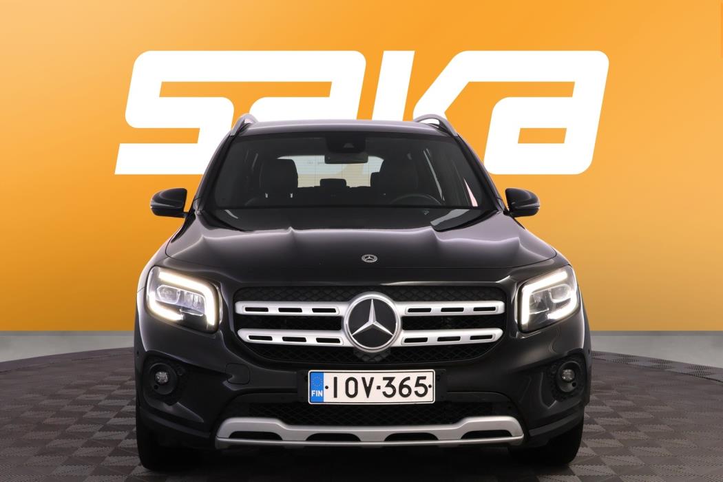 MERCEDES-BENZ GLB 2021