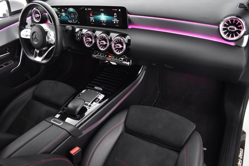 MERCEDES-BENZ A 2018