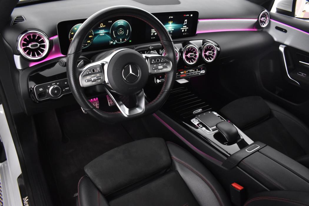 MERCEDES-BENZ A 2018