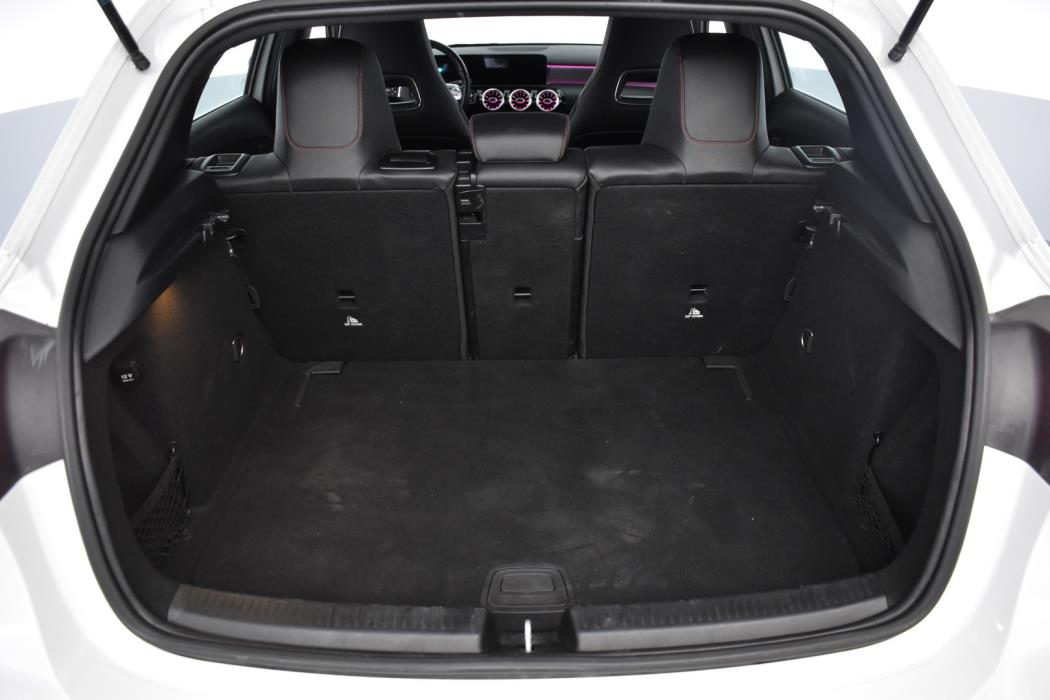 MERCEDES-BENZ A 2018