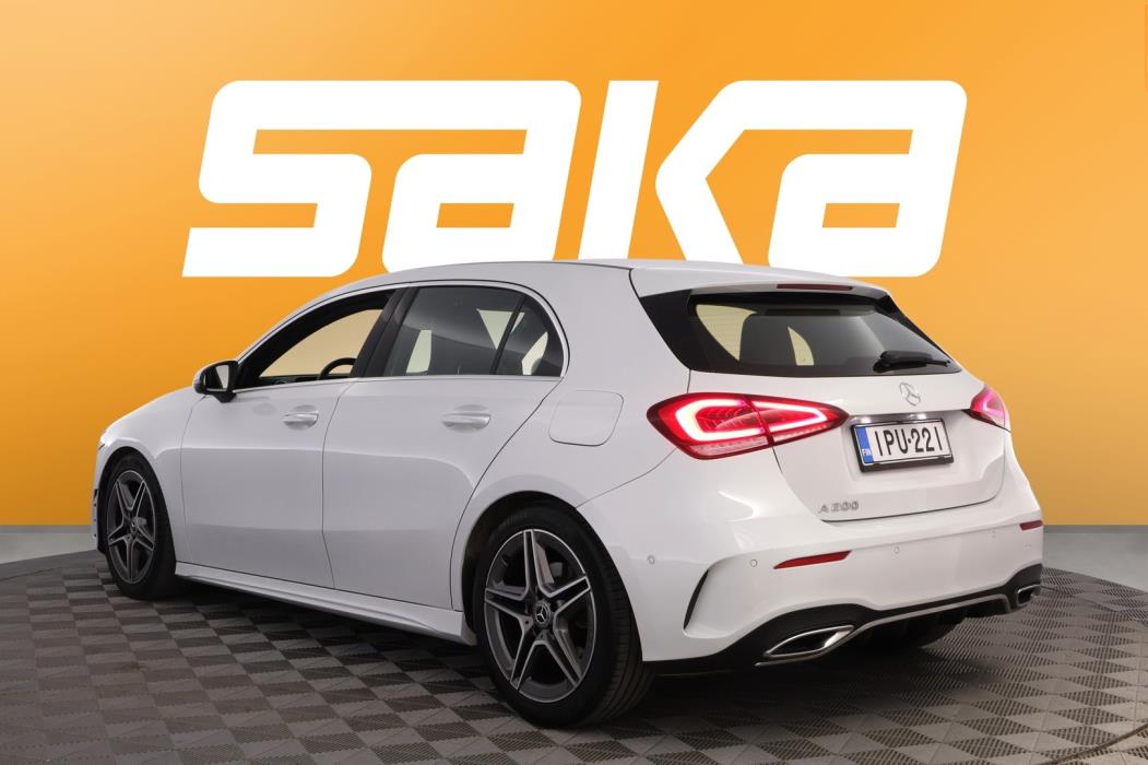 MERCEDES-BENZ A 2018