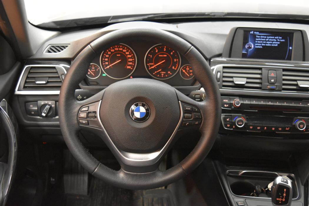BMW 320 2016