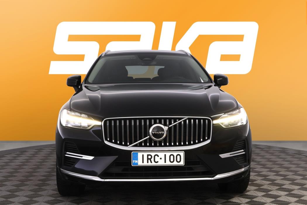 VOLVO XC60 2023