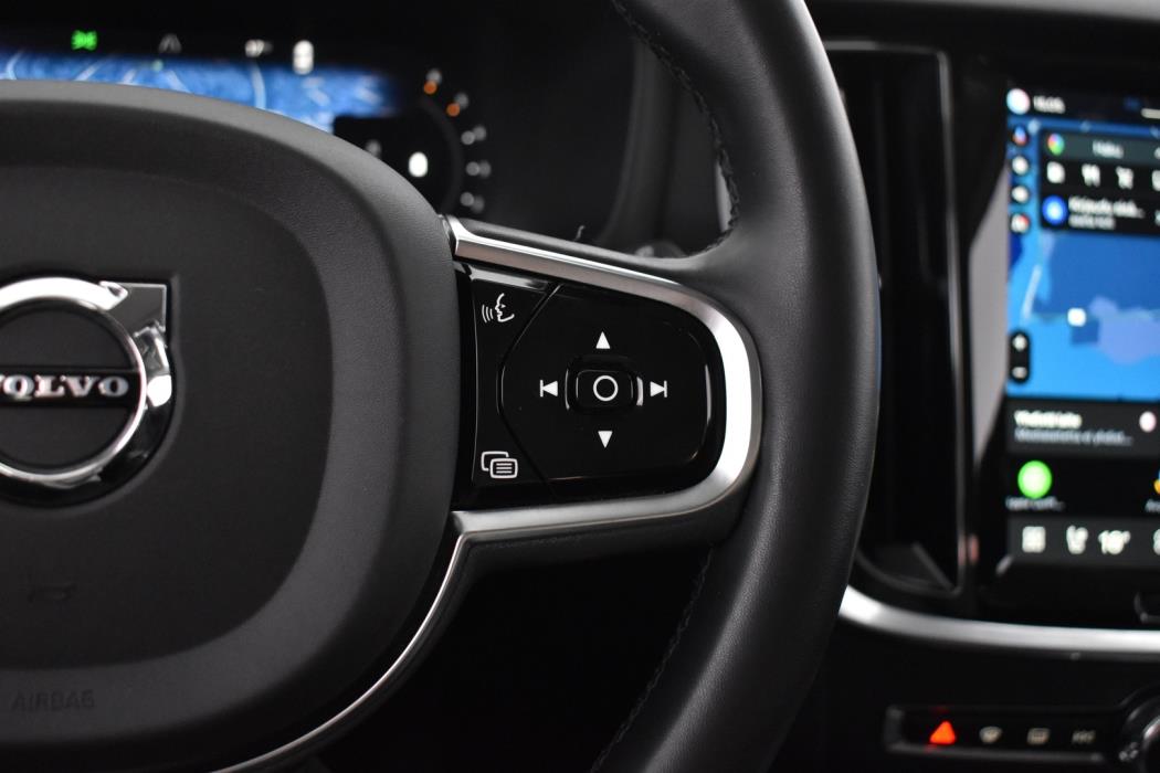 VOLVO V60 CROSS COUNTRY 2023