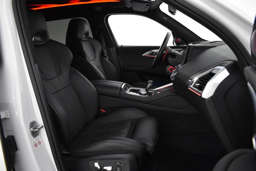 BMW XM 2024