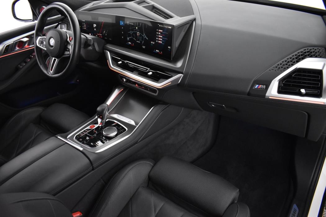 BMW XM 2024