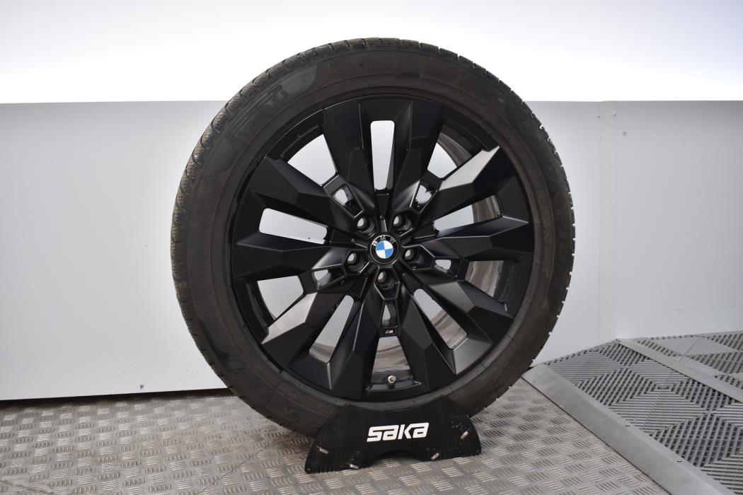 BMW XM 2024