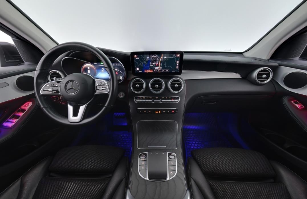 MERCEDES-BENZ GLC 2021