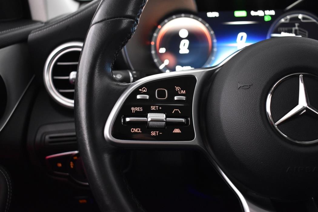 MERCEDES-BENZ GLC 2021