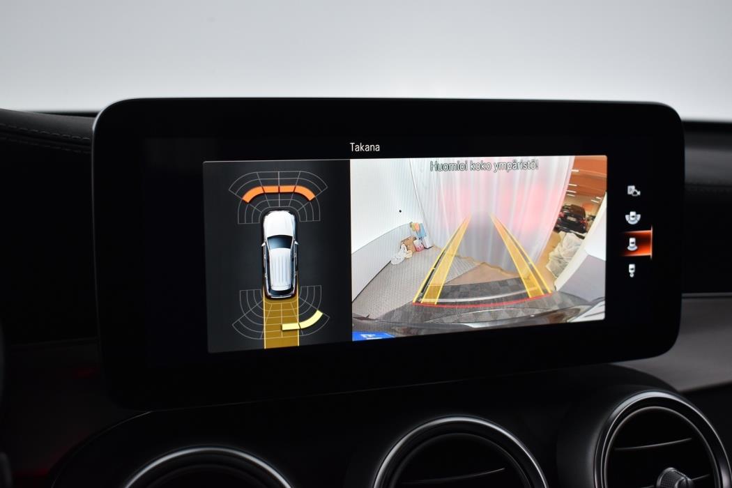 MERCEDES-BENZ GLC 2021