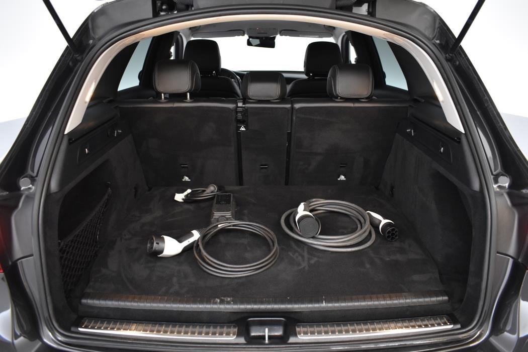 MERCEDES-BENZ GLC 2021