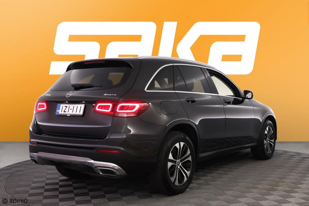 MERCEDES-BENZ GLC 2021